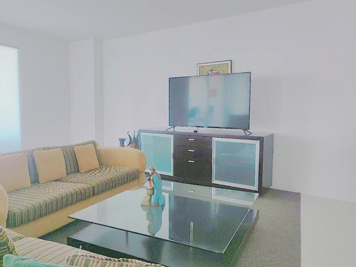 Serain Residences On 9 Hamilton Avenue Гоулд Коуст Екстериор снимка