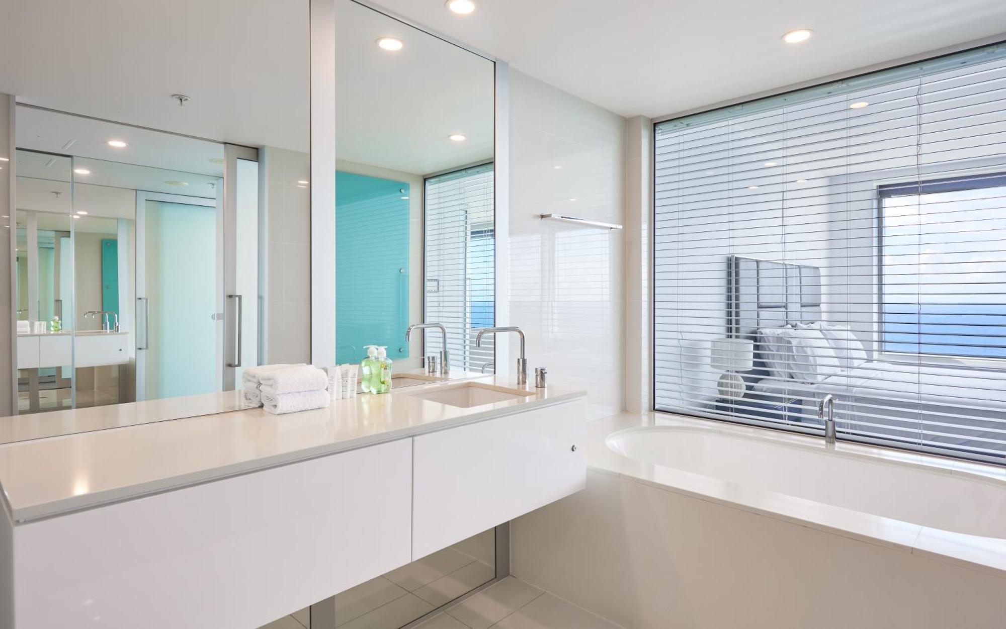 Serain Residences On 9 Hamilton Avenue Гоулд Коуст Екстериор снимка